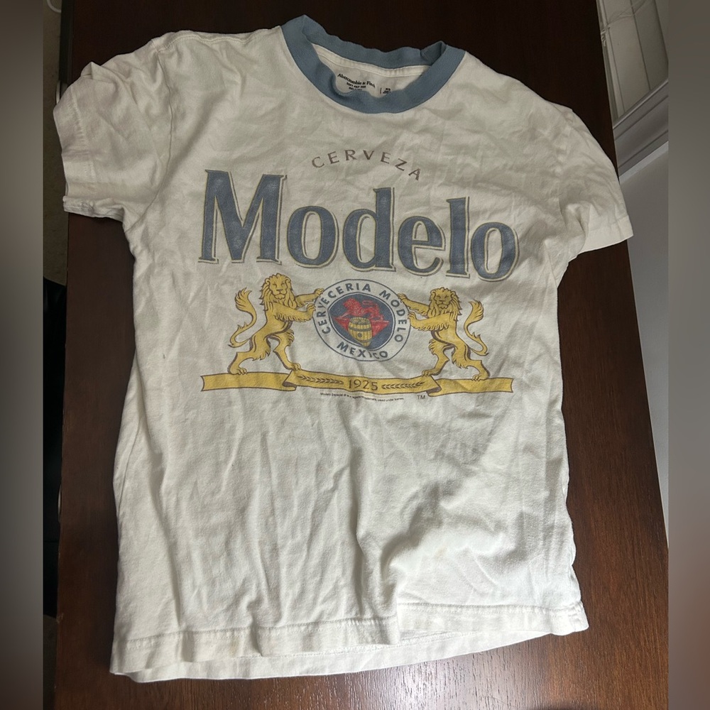 Abercrombie & Fitch White and Blue Short Sleeve Tee